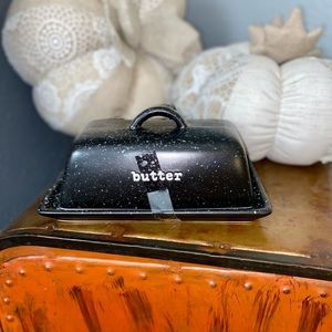💚💰 2/$50 DEAL  
NEW - BLACK BUTTER CONTAINER